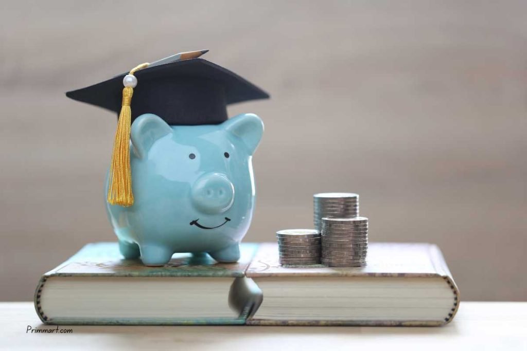Top 7 Tips How to Save Money as a Student