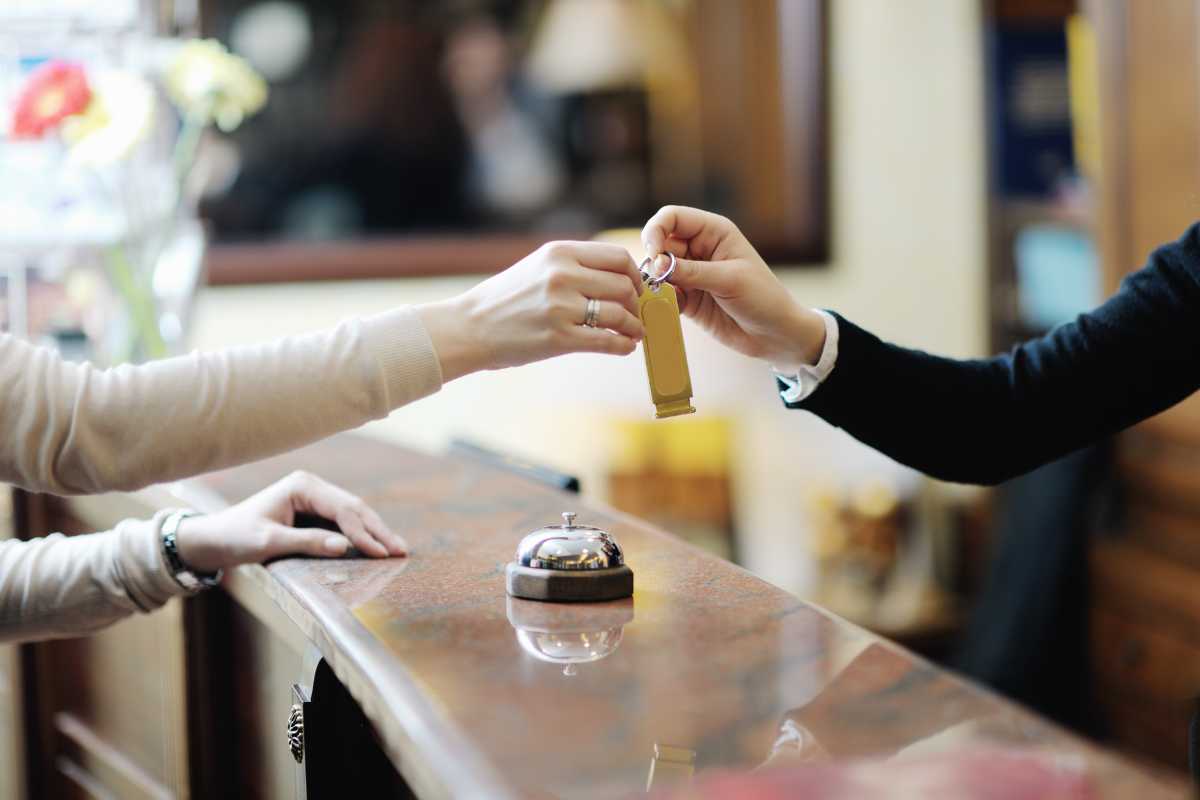 How To Attract The Best Customers To Your Hotel