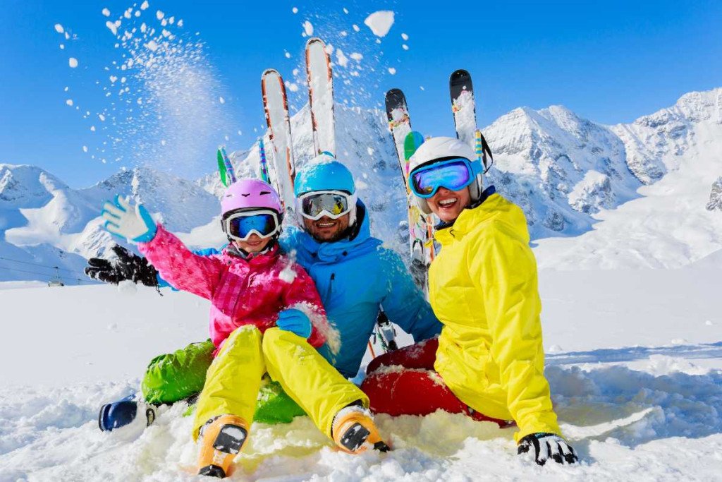 How To Stay Safe On The Slopes This Winter
