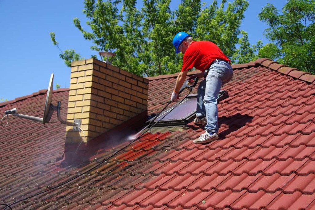 Boost Home Appeal: Expert Roof Cleaning Services