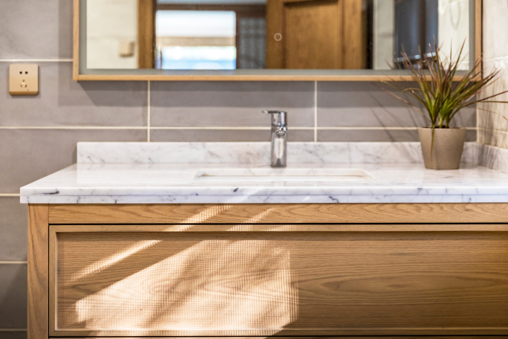 Sparkle and Radiance: The Definitive Manual to Sustaining Your Bathroom Vanities Luminosity and Allure