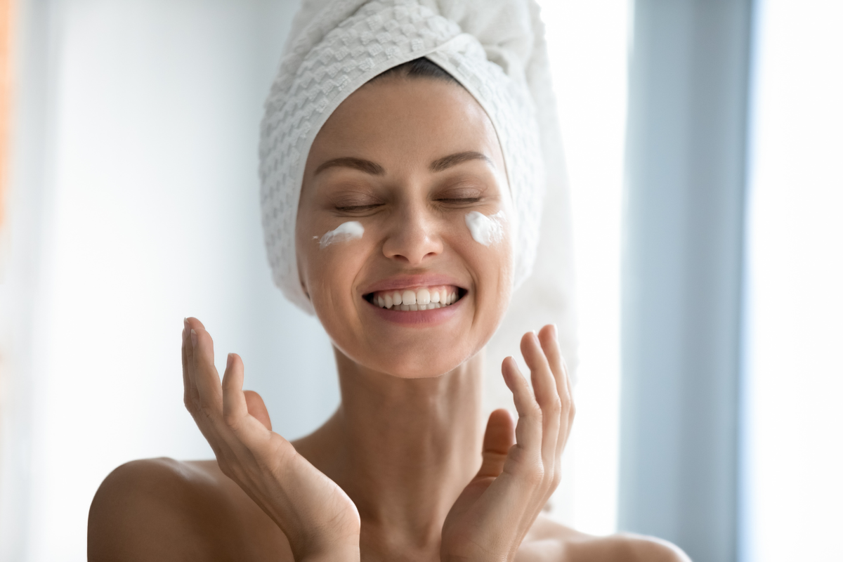 5 Essential Skincare Tips Every Woman Should Follow