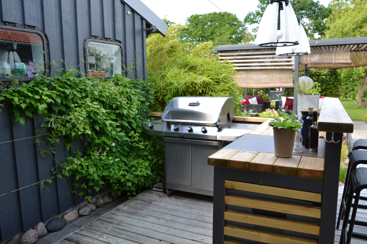 Cooking Al Fresco Creating the Perfect Outdoor Kitchen for Your Lifestyle