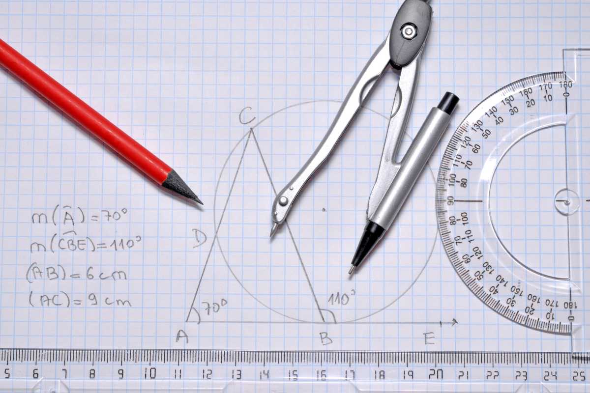 4 Reasons to Hire Geometry Tutors Near You