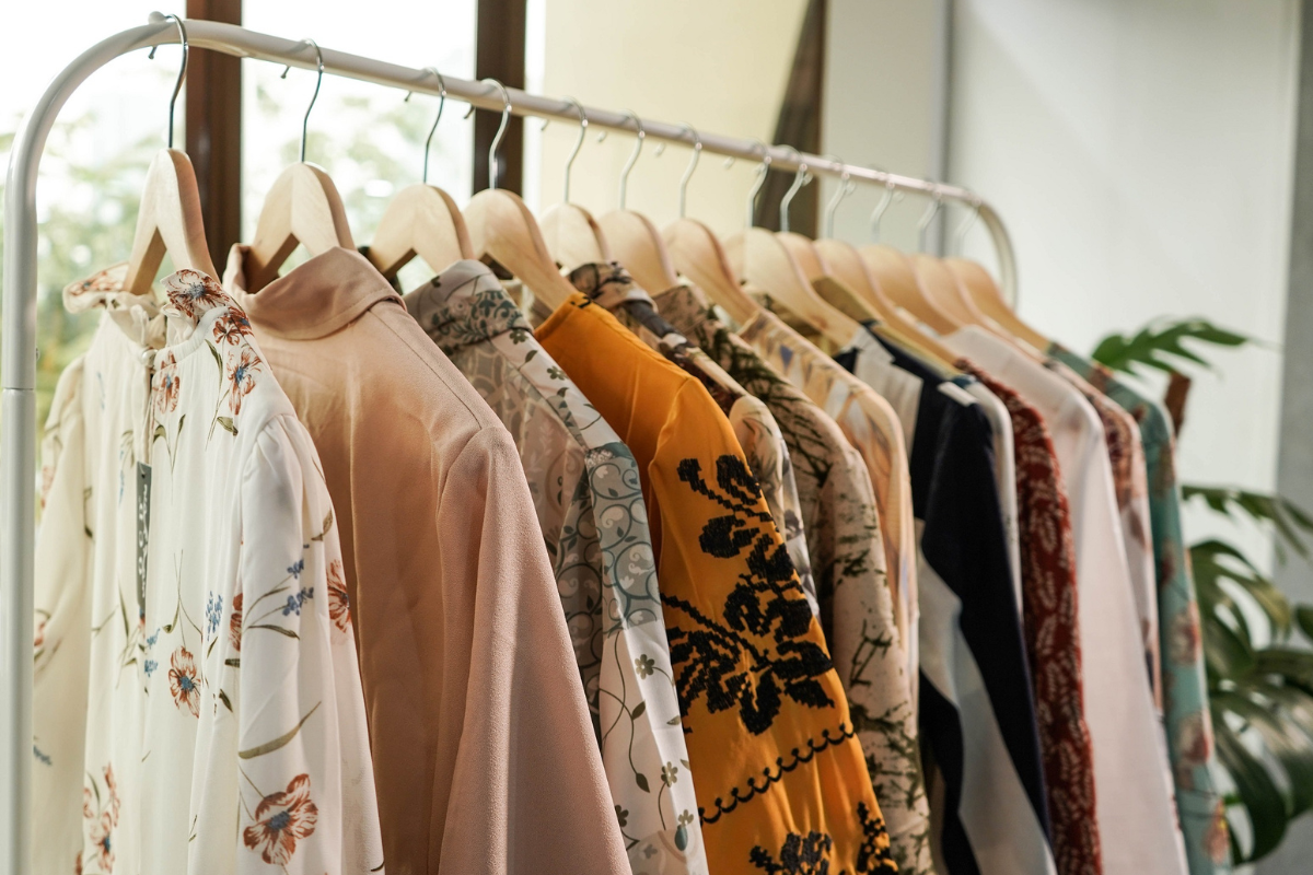 Tips On How To Choose Clothes To Stand Out From The Rest In America.