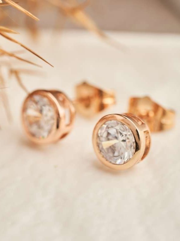 Are Stud Earrings Gender Specific or Universal