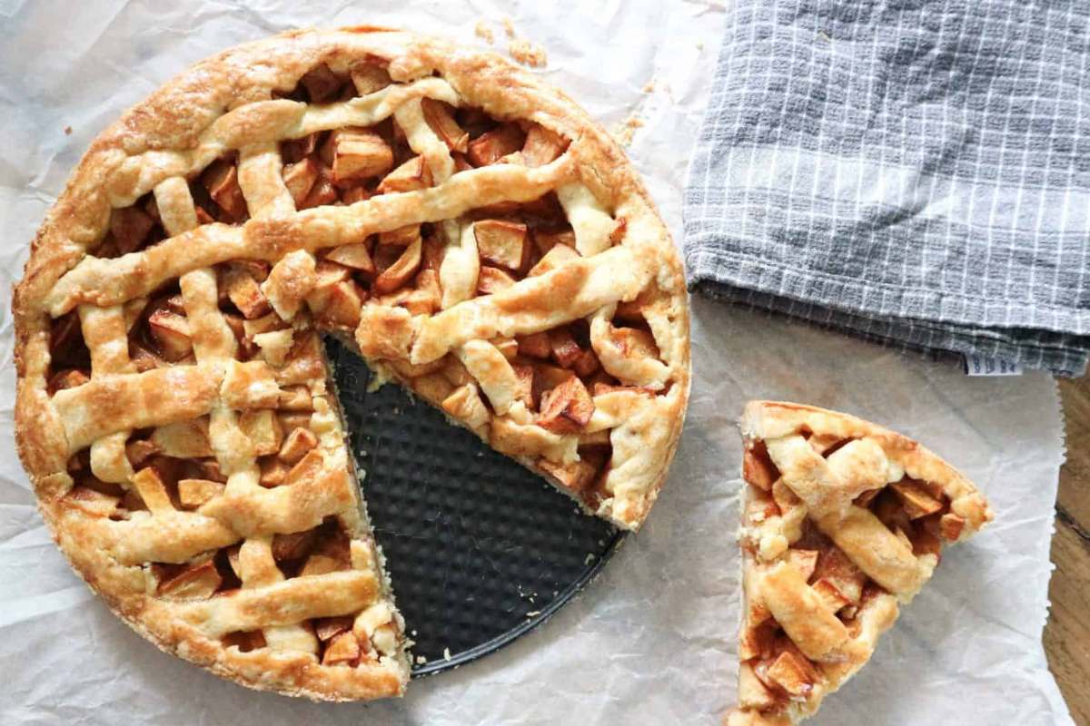 Dutch Apple Pie by Nutmeg and Vinegar