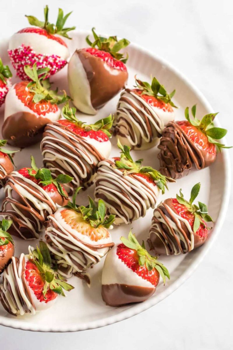 Chocolate Covered Strawberries by Amanda's Cookin