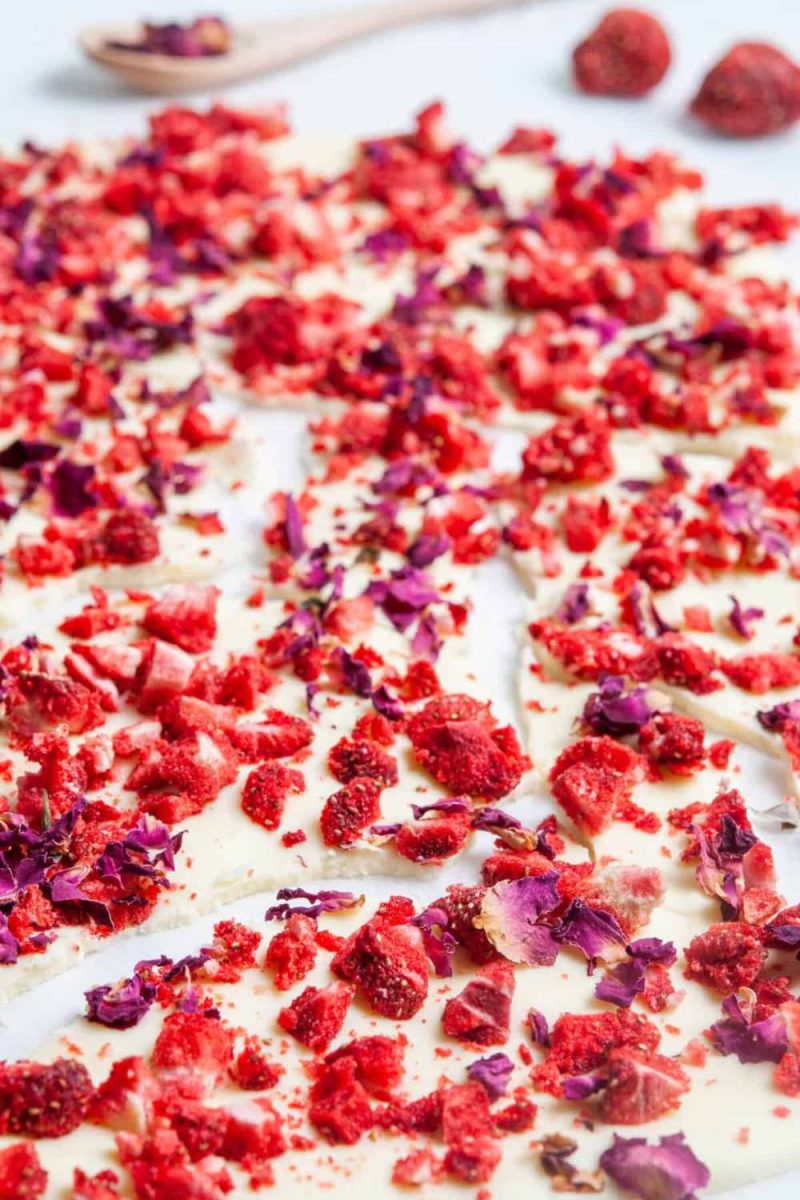 Strawberry White Chocolate Bark by Its Not Complicated Valentine Candy Recipes Roundup