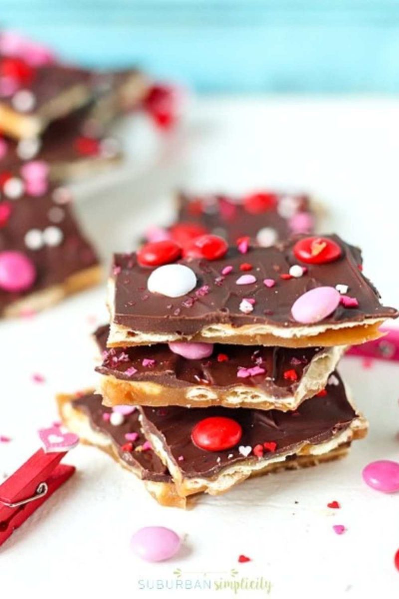 Valentine’s Day Saltine Toffee by Suburban Simplicity Valentine Candy Recipes Roundup