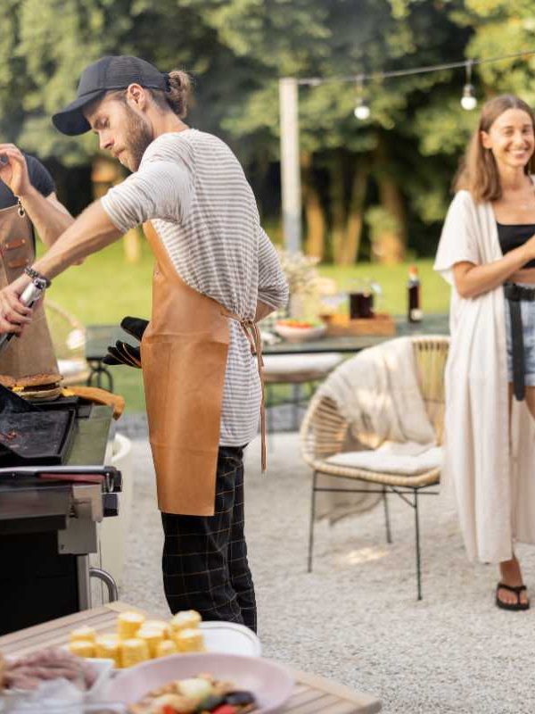 10 Simple Secrets for Backyard Entertaining