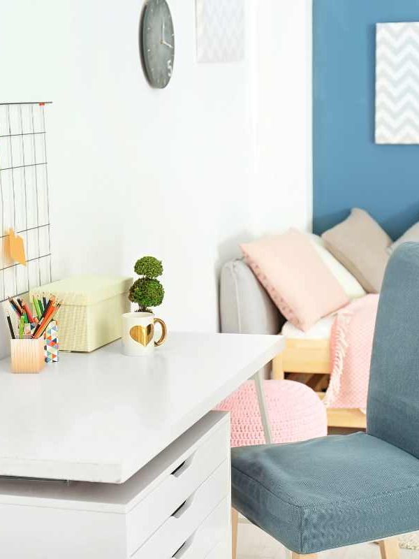 6 Quick and Easy Ways to Organize Your Bedroom