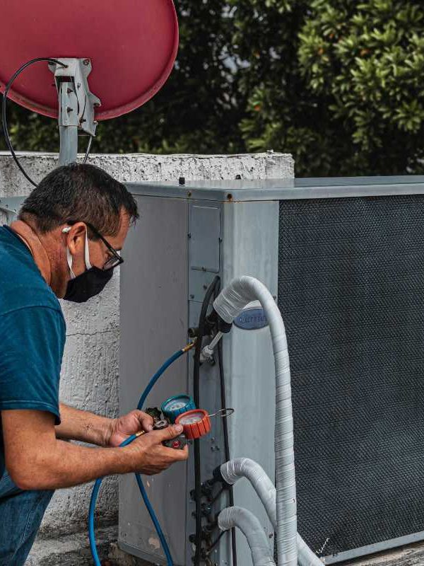 Checklist for Hiring a Heating and Cooling Specialist