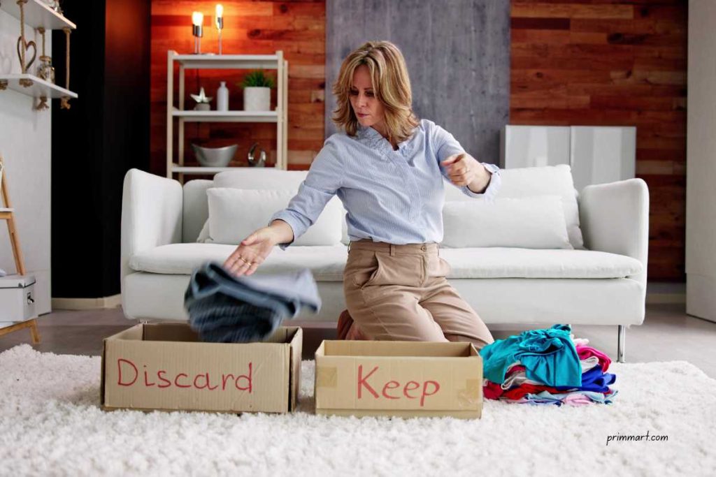 How to Declutter Your Clothes Closet