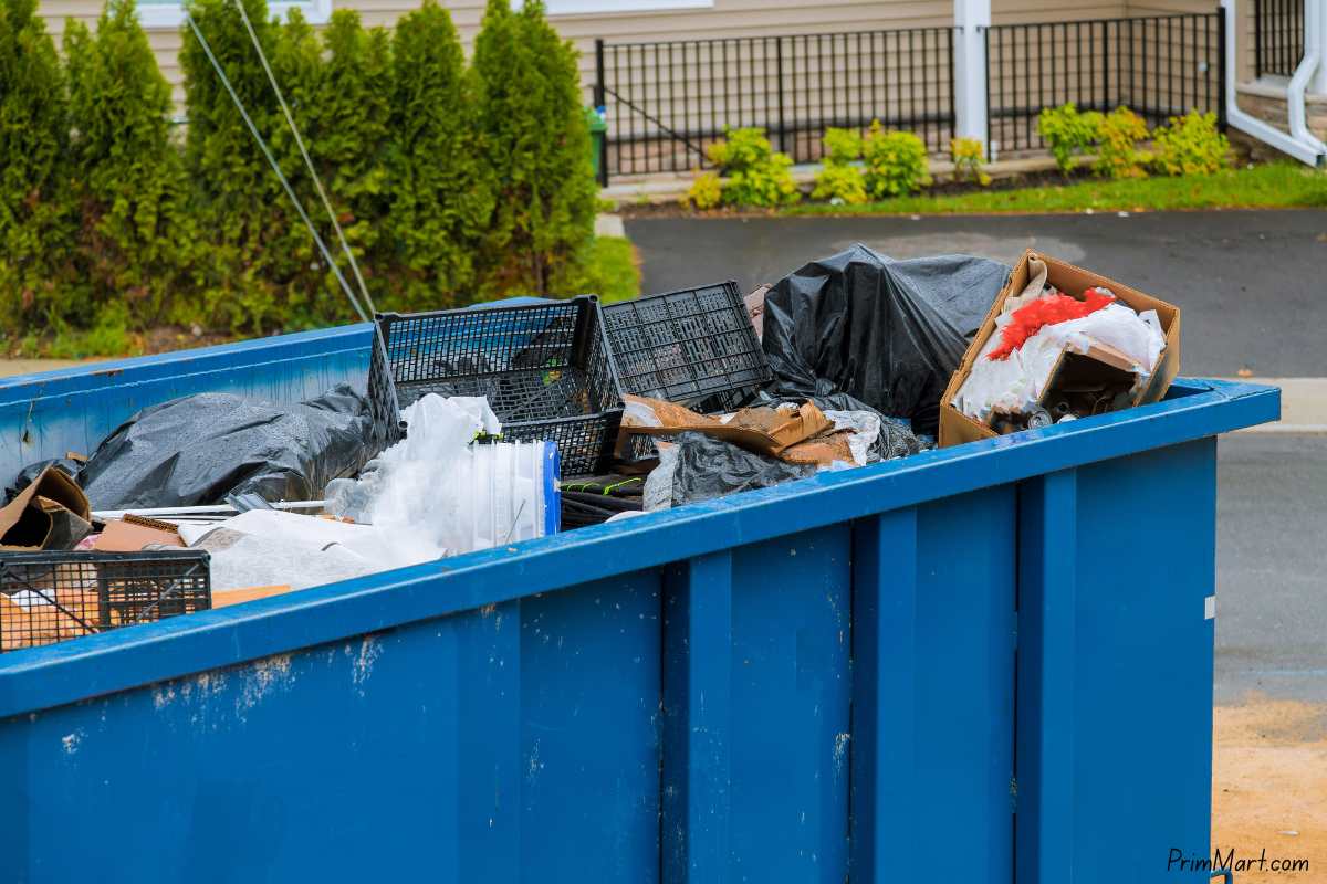 Roll-Off Dumpster Rentals vs. Traditional Dumpsters: What’s the Difference?